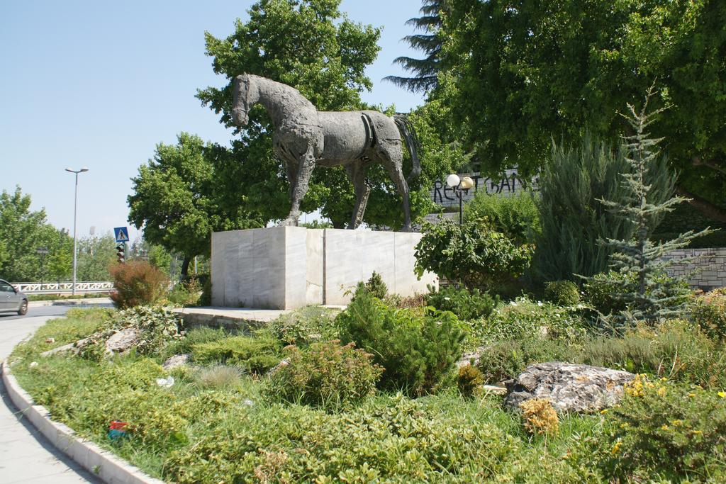 Hotel Park Лариса Екстер'єр фото